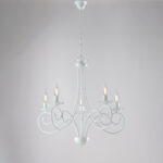 Lampadario in ferro laccato bianco con decorazione effetto shabby chic 5 luci