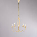 Lampadario in ferro laccato avorio con decorazione effetto decapè 5 luci