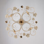 Plafoniera in ferro laccato avorio con decorazione oro antico 4 luci
