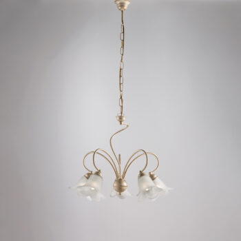 Lampadario in ferro laccato avorio con decorazione oro antico e diffusori in vetro diametro 14 alabastro bianchi 5 luci