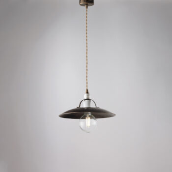 Sospensione in ferro laccato marrone con decorazione oro antico e rifiniture bianche con cavo elettrico ricoperto in tessuto intrecciato regolabile 1 luce