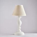 Lumetto in legno bianco shabby 1 luce con paralume dm.20