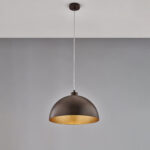 Sospensione in diametro 35 in ferro laccato nero con decorazione esterna effetto ruggine e decorazione interna oro antico con cavo elettrico regolabile 1 luce