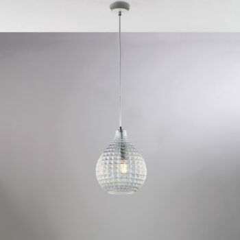 Sospensione in ferro laccato bianco e montatura cromo con cavo elettrico regolabile e diffusore in vetro soffiato trasparente con decoro effetto cristallo 1 luce