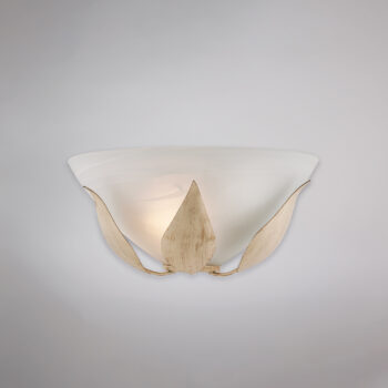 Applique in ferro laccato avorio con decorazione oro antico e diffusore in vetro diametro 30 alabastro bianco 1 luce