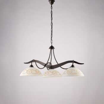 Lampadario in ferro laccato nero con decorazione effetto ruggine e diffusori in vetro diametro 30 bianchi e ambra 3 luci