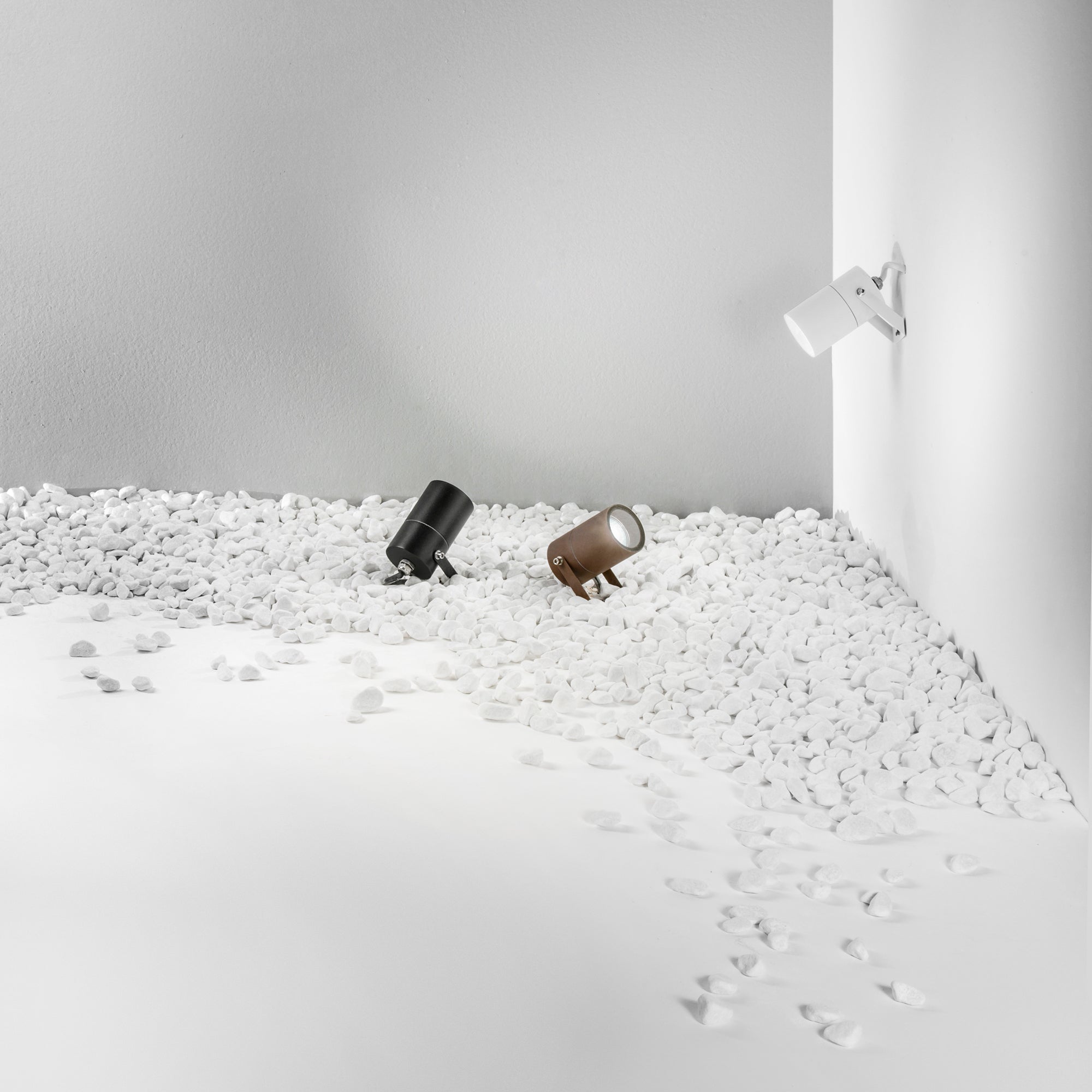 I-AKRON-NER_BRO_BCO_A