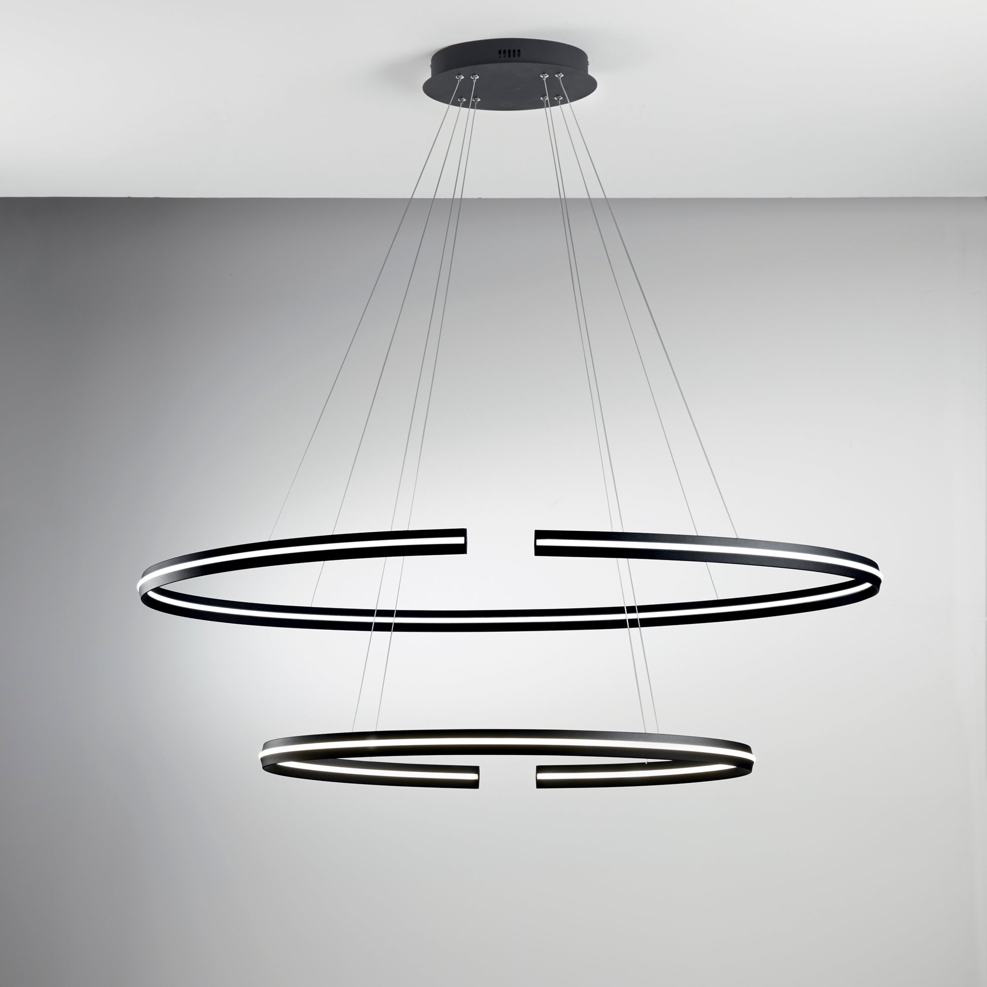 LED-CLARKE-S120_01_9234a4e5-35d0-45e9-8987-0b83482699e2