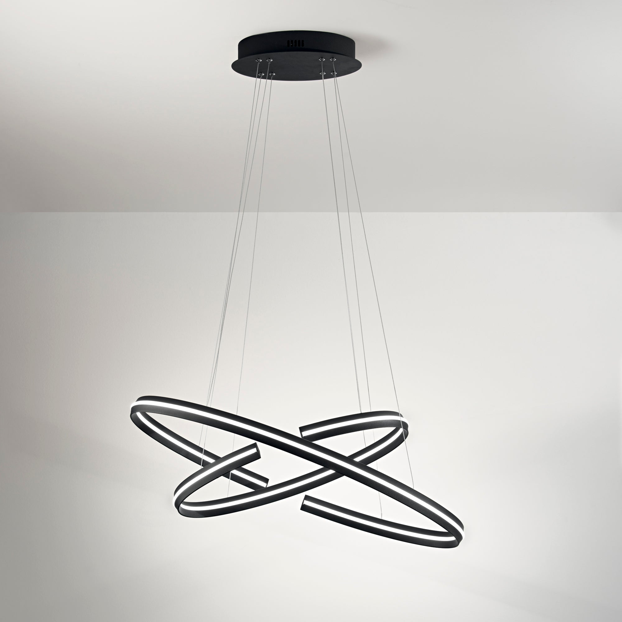 LED-CLARKE-S80_b82b55a5-84f4-4a30-81be-2a6f3326e772