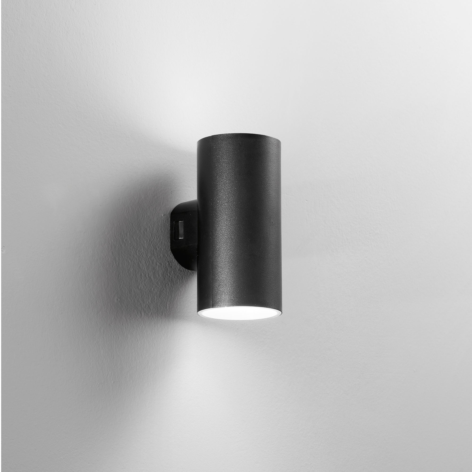 LED-W-POLO-R2-NER_T_9280eb6b-ce14-41de-afda-a2ccfbf2aa5e