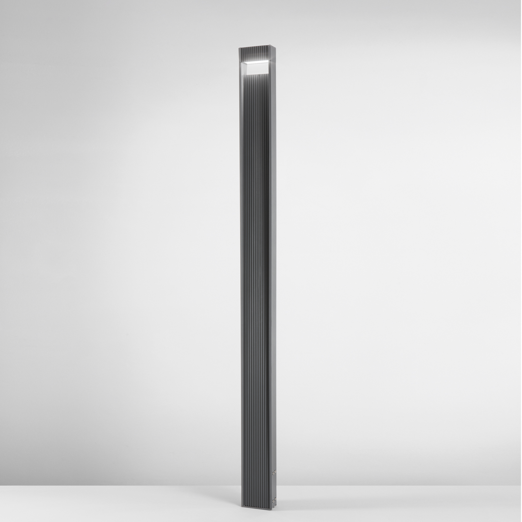 PALO LUMINA ANTRACITE 26W 3500LM 3000K IP65 17X80X230CM