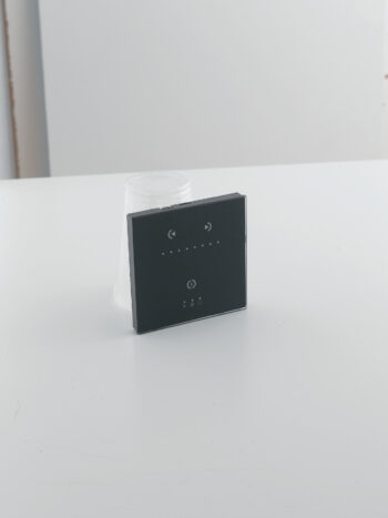 SUNLITE DMX STICK-GU2 128 CANALI INPUT 240V 8,6X8,6X1,1CM